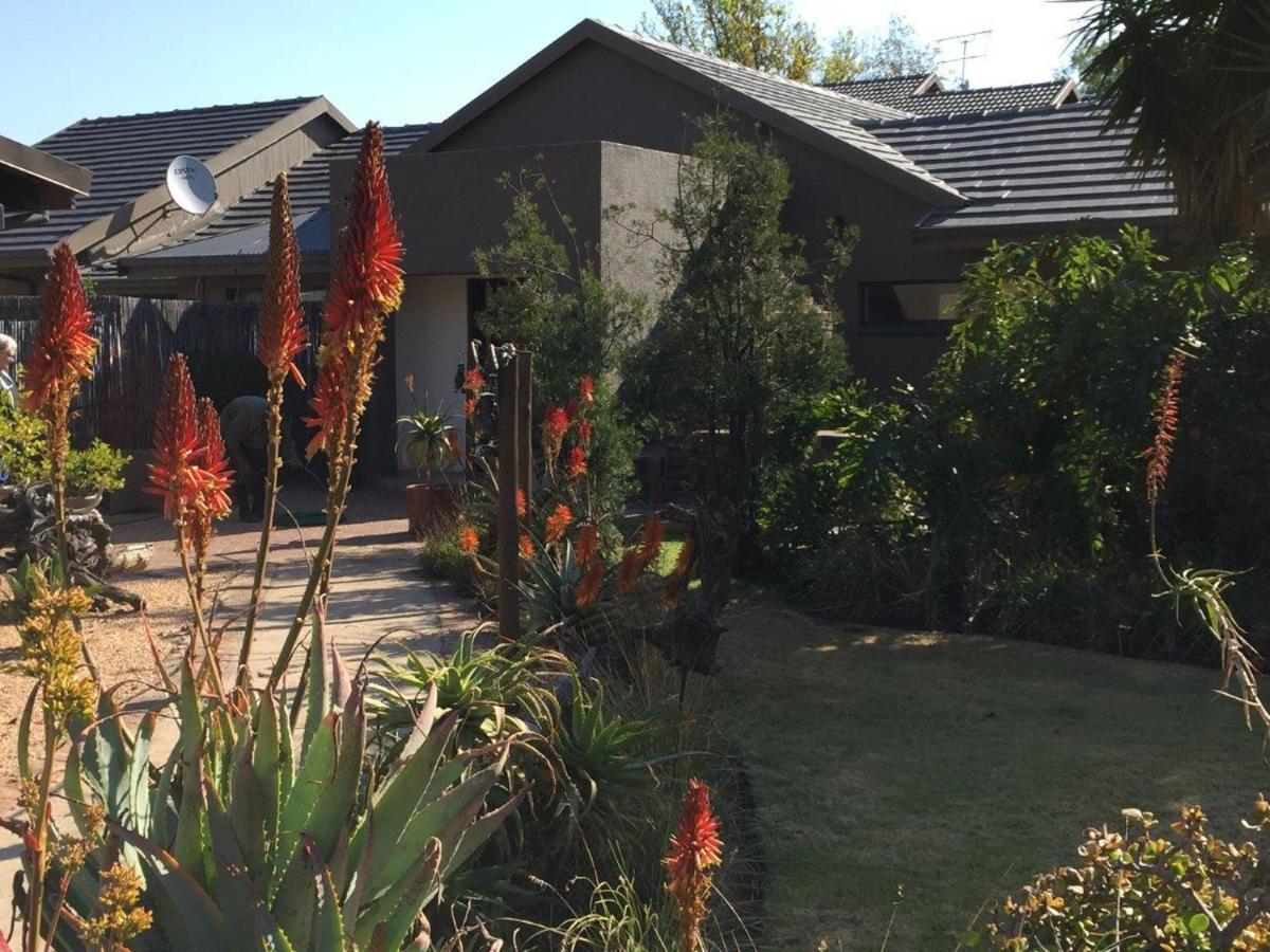 Afton Safari Lodge Kempton Park Exterior foto